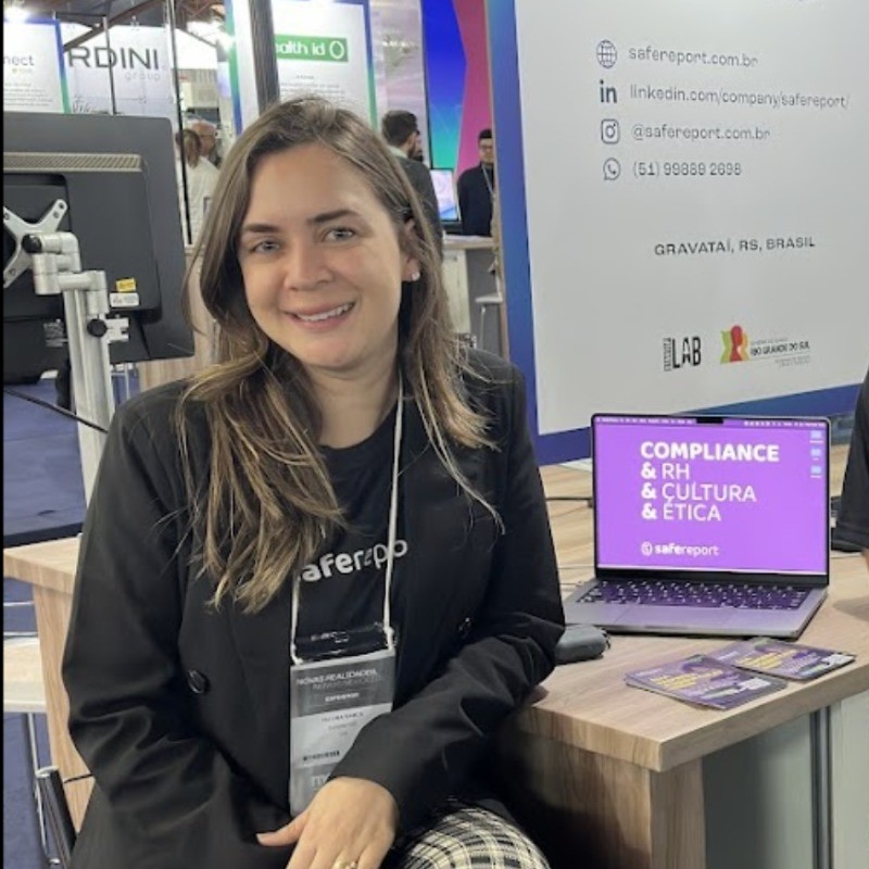 Paloma Silveira, cofundadora e COO da SpeakSafely